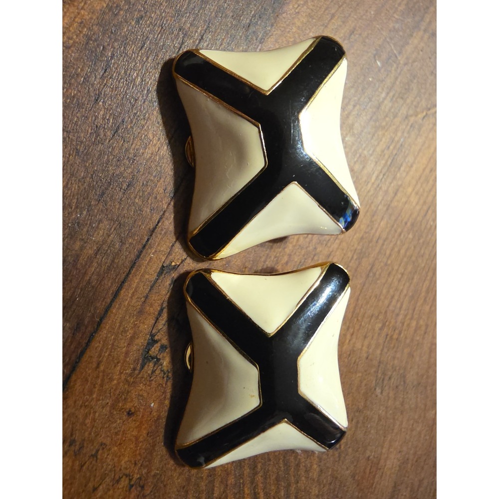 Vintage Essex Earrings Clip On Cream White Enamel X Cross Chic 80s Square